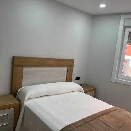 Puerto أغواردا